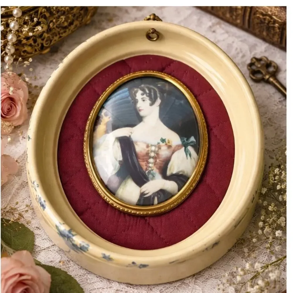 Vintage Victorian Lady Portrait Miniature Oval Cameo Frame Sir W.C. Ross Style
